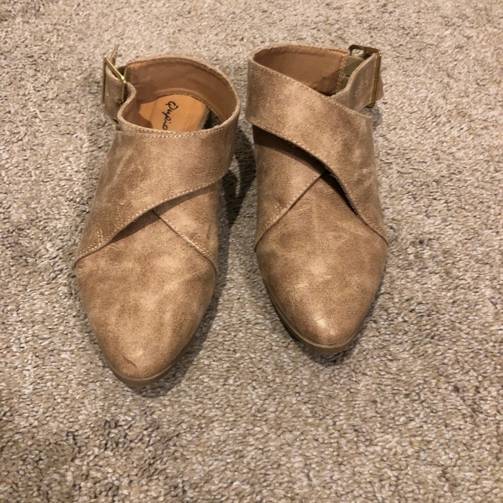 Brown Mules